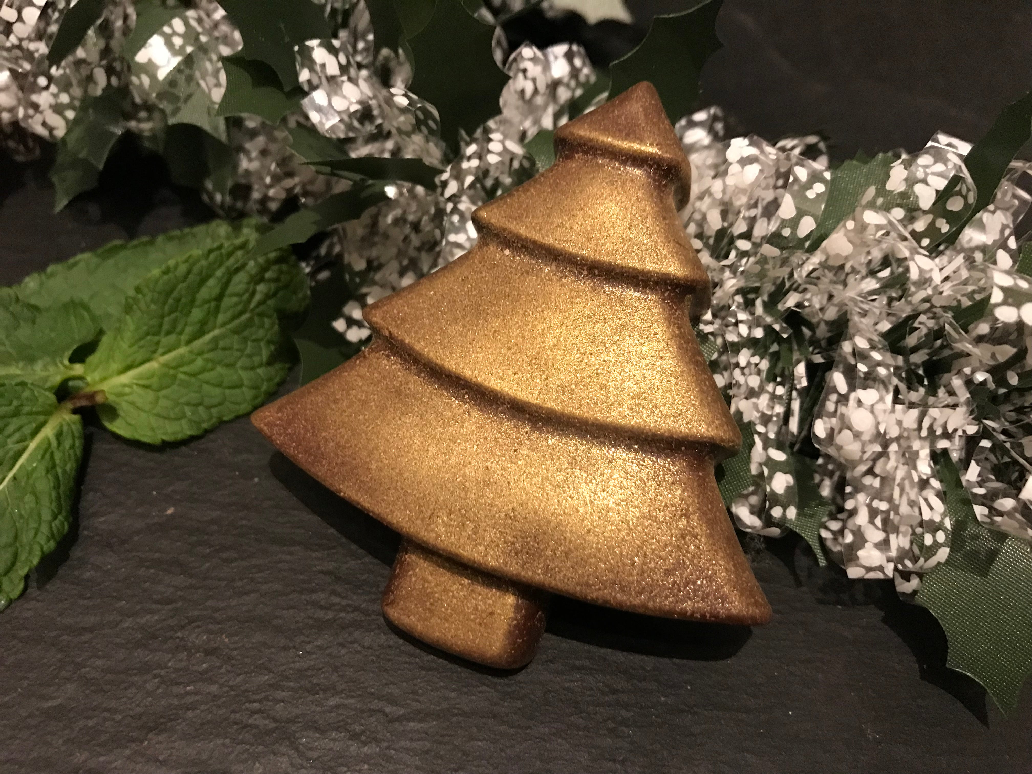 Keto No Added Sugar Cream Mint Chocolate Christmas Tree