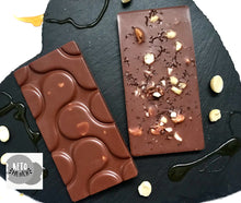 Load image into Gallery viewer, No Added Sugar Cream Keto Chocolate Bar with sweetener - Caramel with macadamia nuts